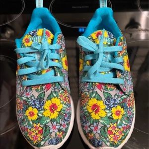 Puma Carson Women Canvas Running Shoe Blue, Size 7